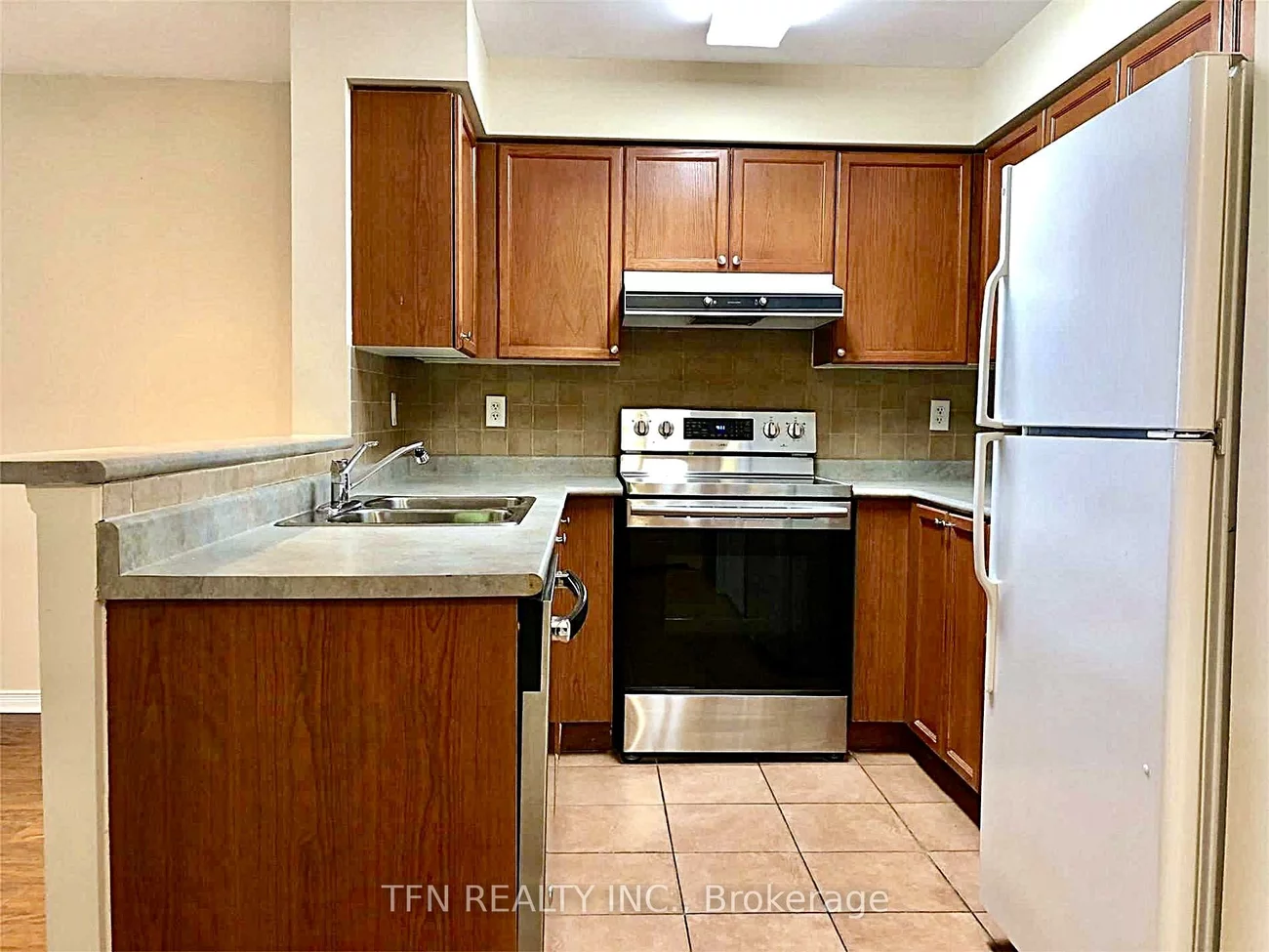 39, Oneida, Langstaff, Richmond Hill