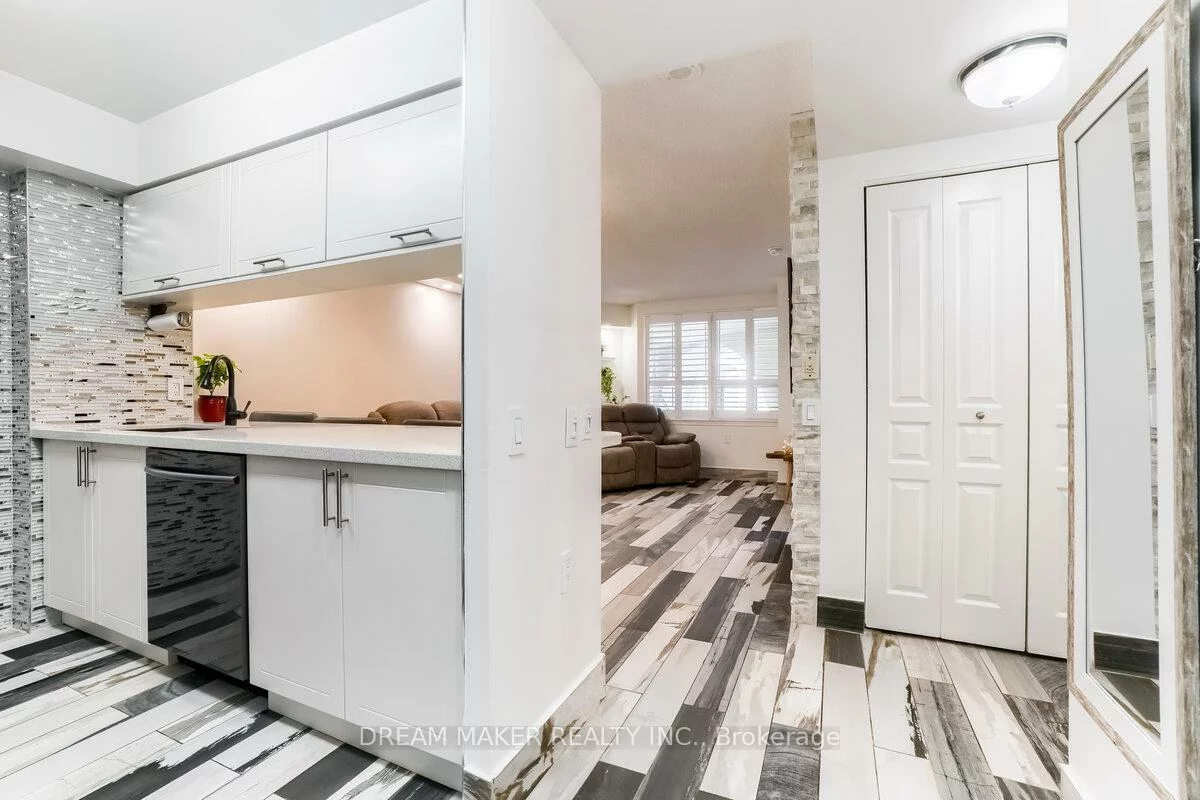 9017, Leslie, Beaver Creek Business Park, Richmond Hill