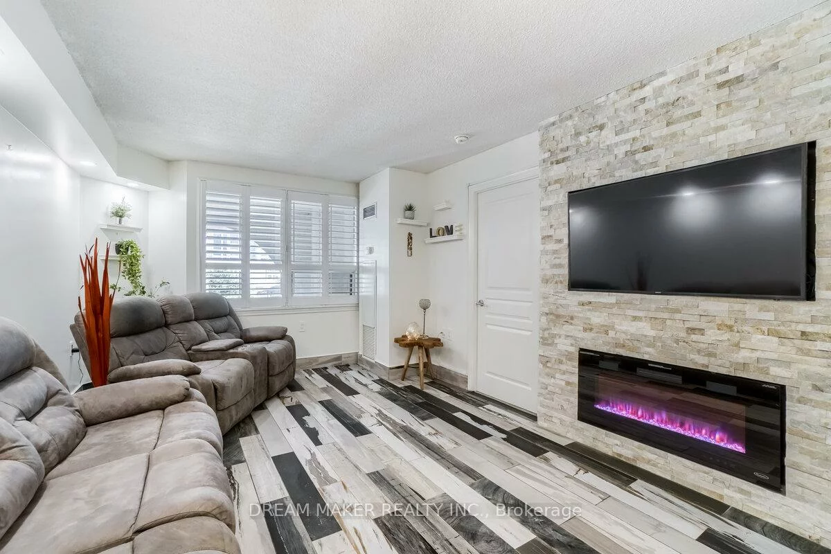 9017, Leslie, Beaver Creek Business Park, Richmond Hill