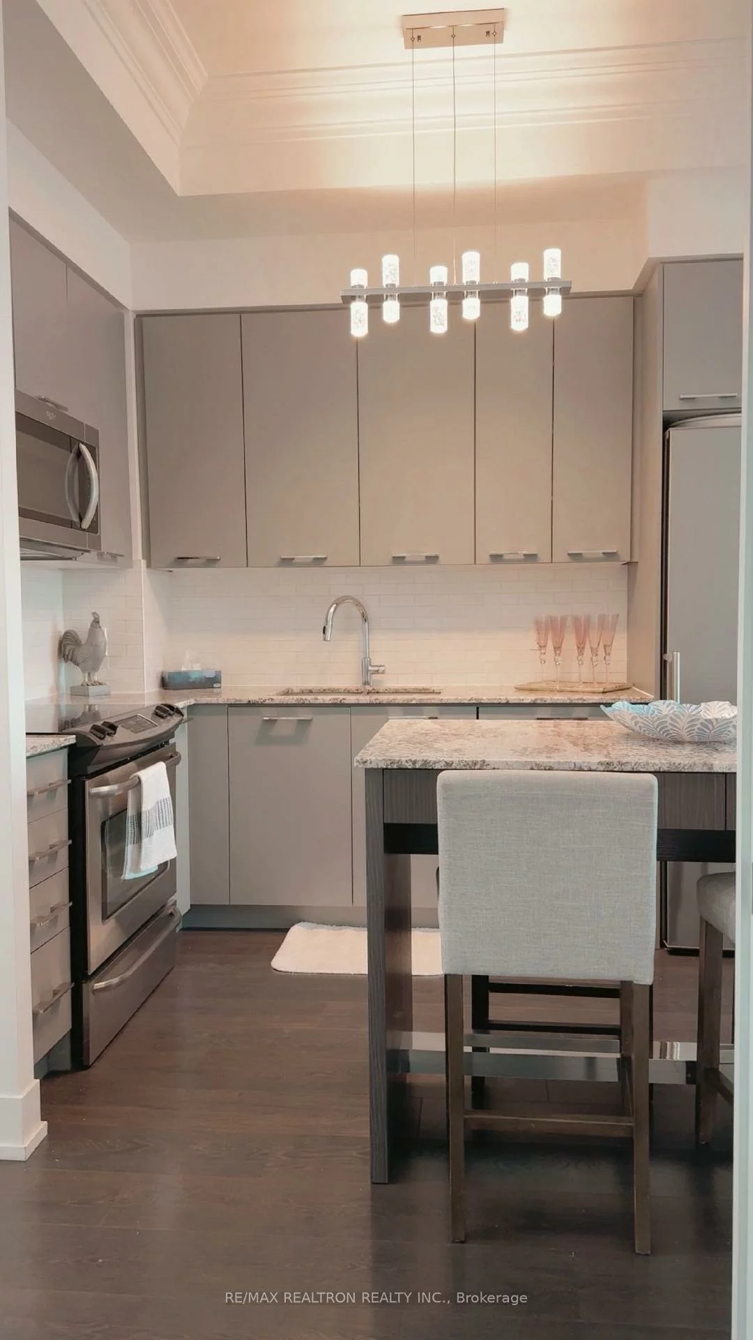 9471, Yonge, Observatory, Richmond Hill