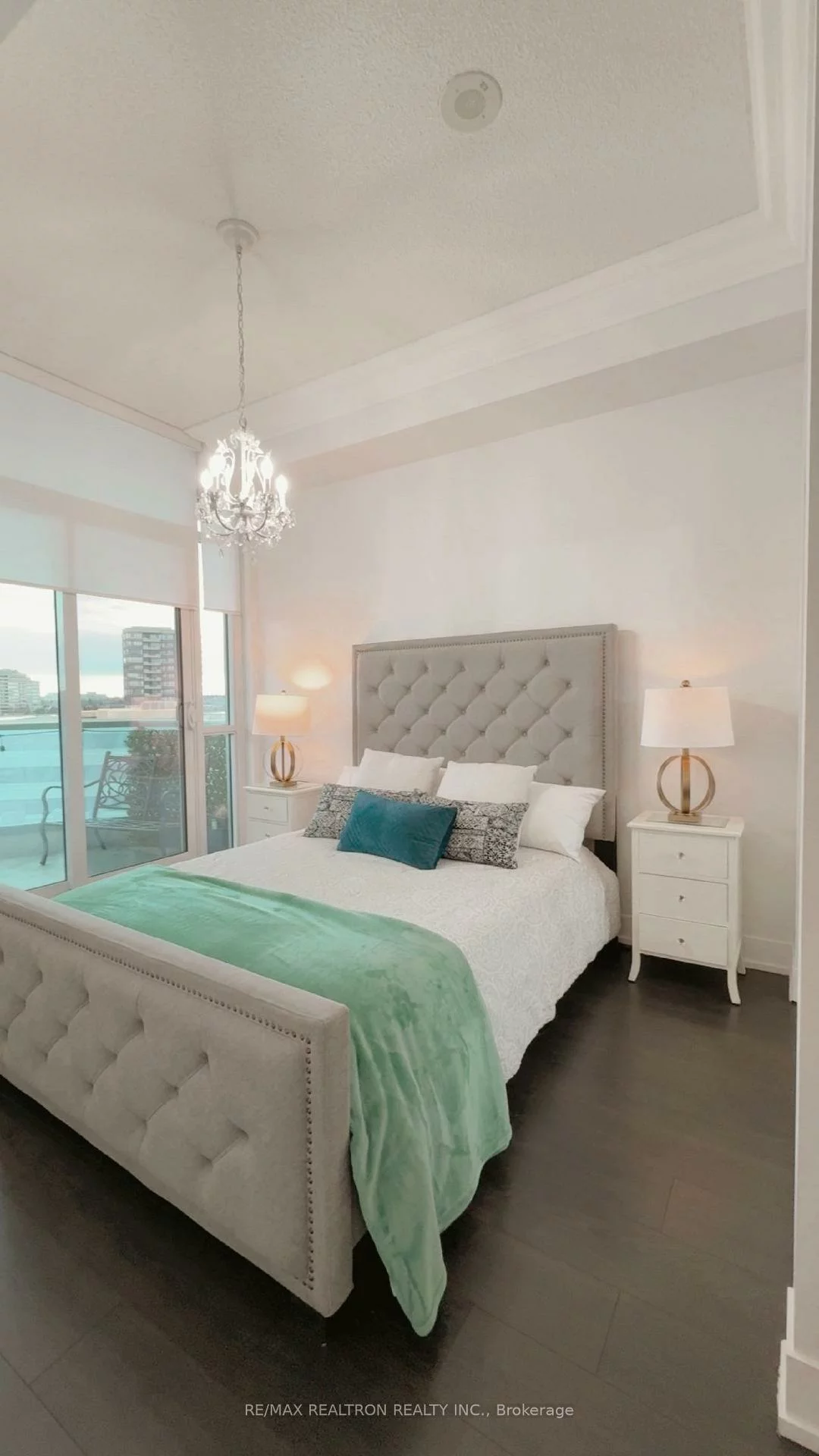 9471, Yonge, Observatory, Richmond Hill