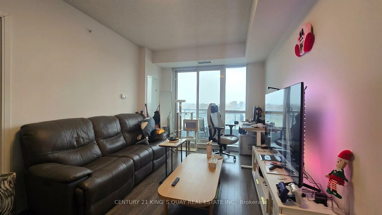 9201, Yonge, Langstaff, Richmond Hill