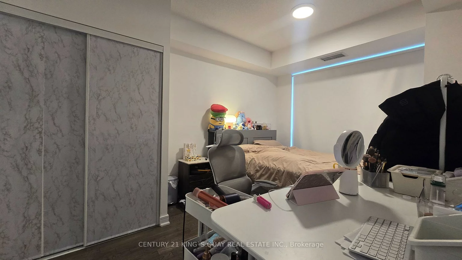 9201, Yonge, Langstaff, Richmond Hill