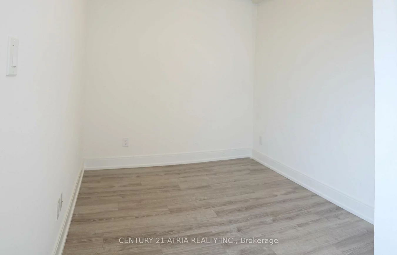 9600, Yonge, North Richvale, Richmond Hill