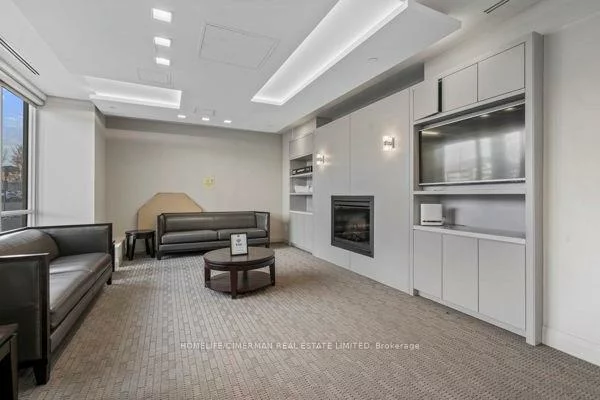 9090, Yonge, South Richvale, Richmond Hill