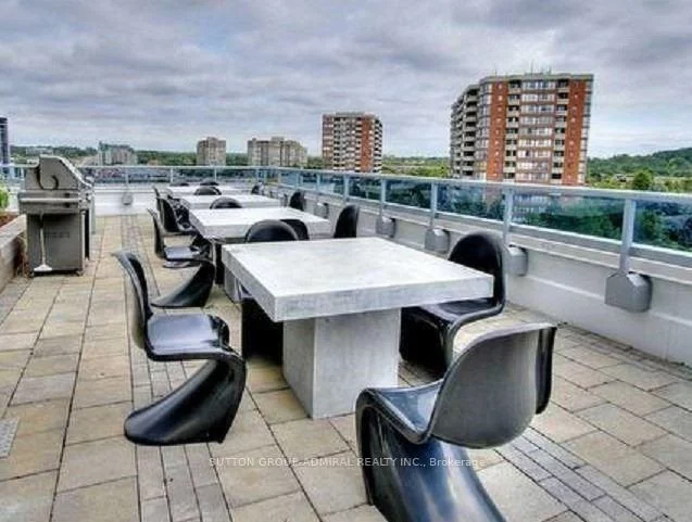 9471, Yonge, Observatory, Richmond Hill