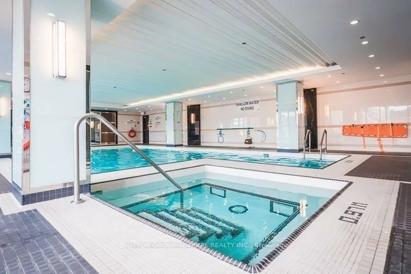 9471, Yonge, Observatory, Richmond Hill