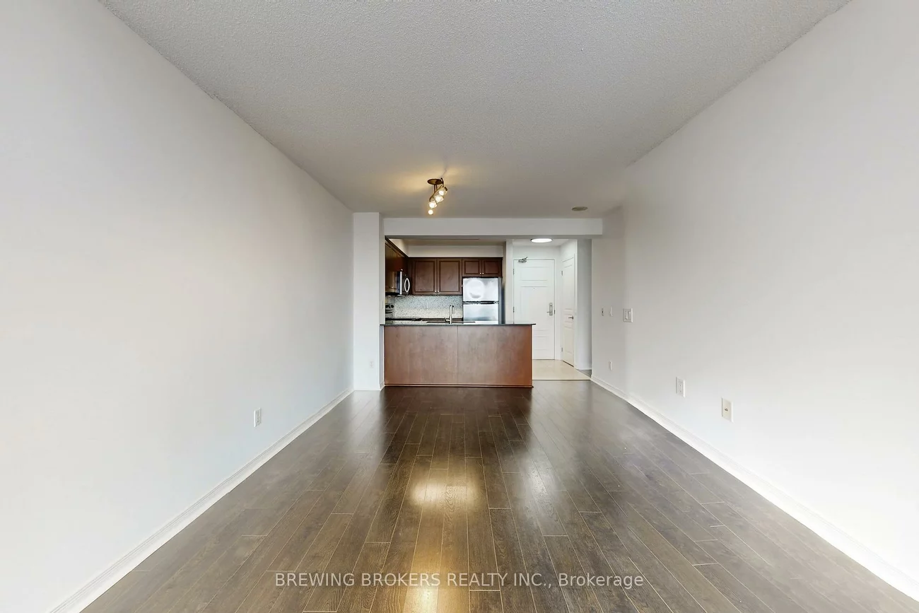 310, Red Maple, Langstaff, Richmond Hill