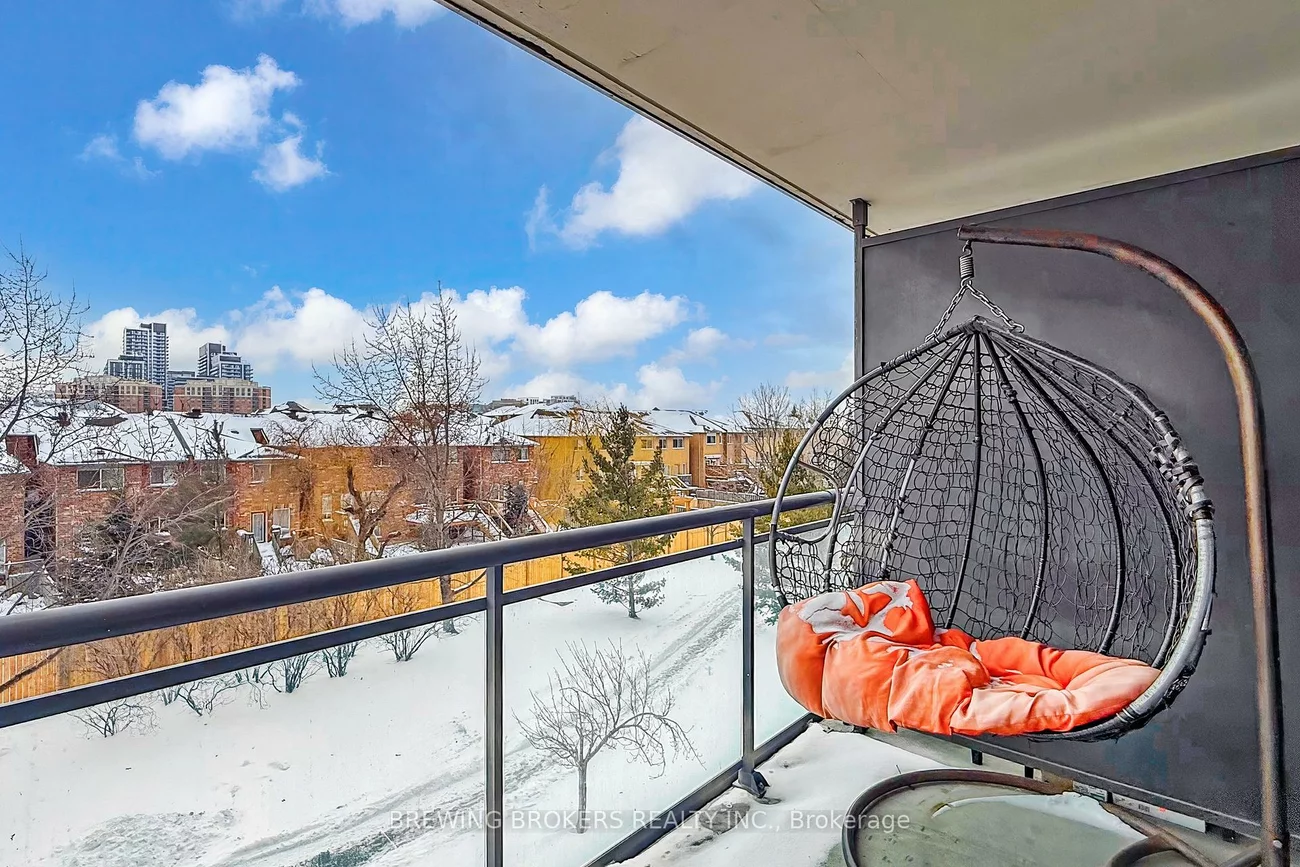 310, Red Maple, Langstaff, Richmond Hill