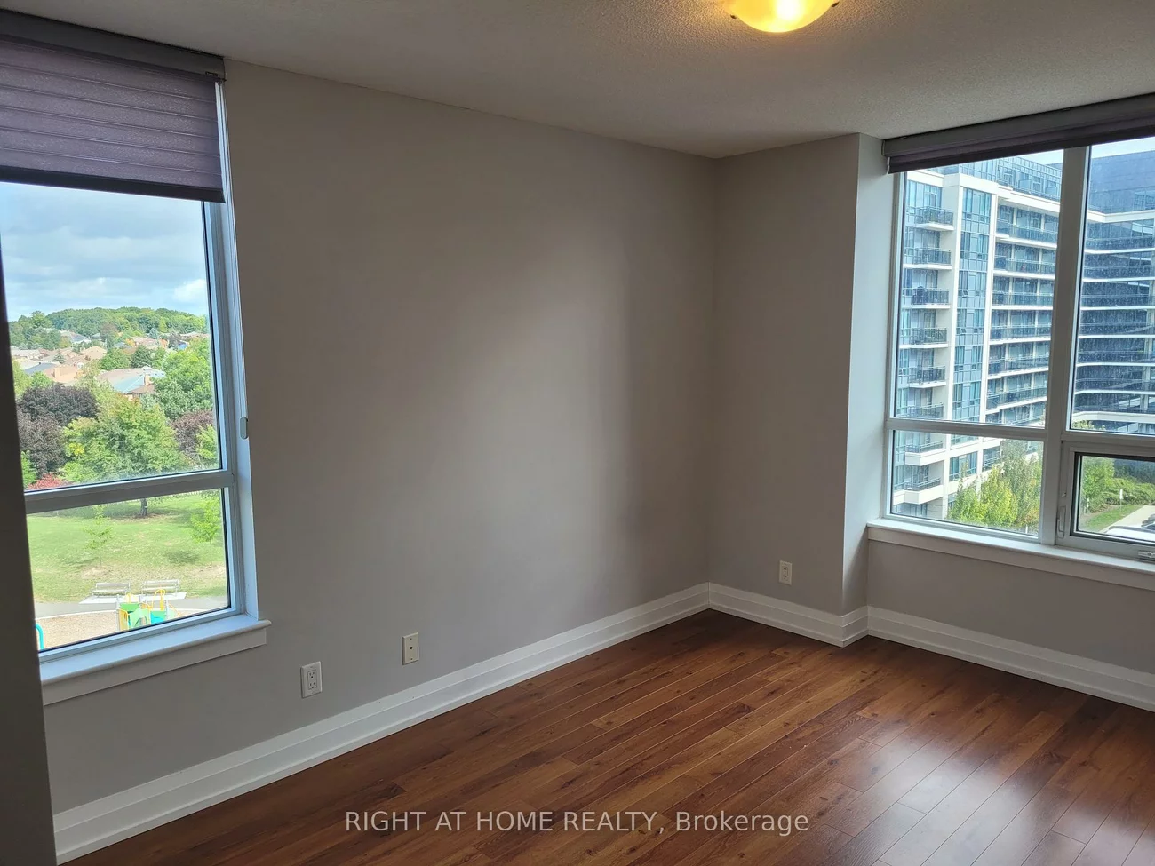 370, Highway 7, Doncrest, Richmond Hill