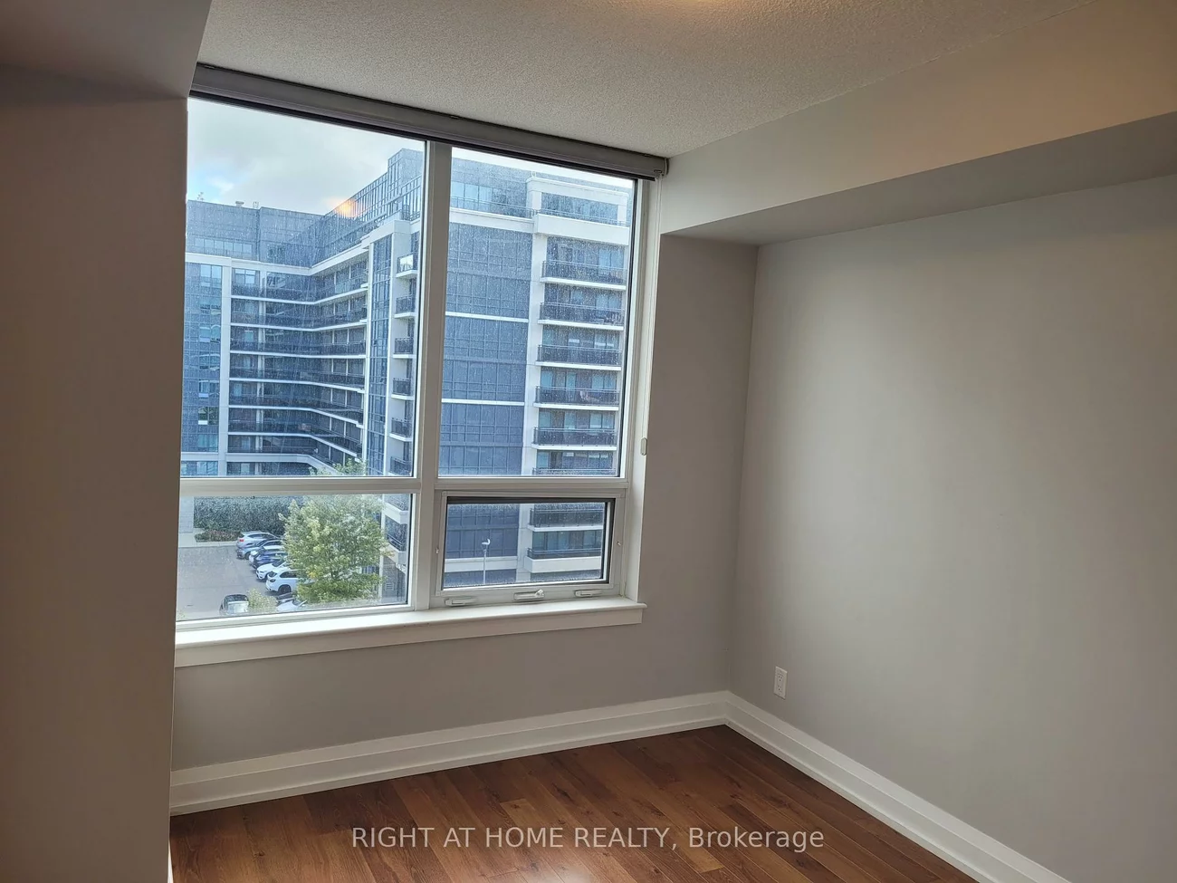 370, Highway 7, Doncrest, Richmond Hill