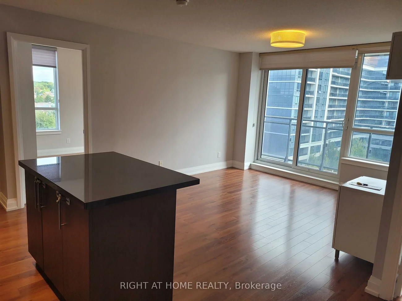 370, Highway 7, Doncrest, Richmond Hill