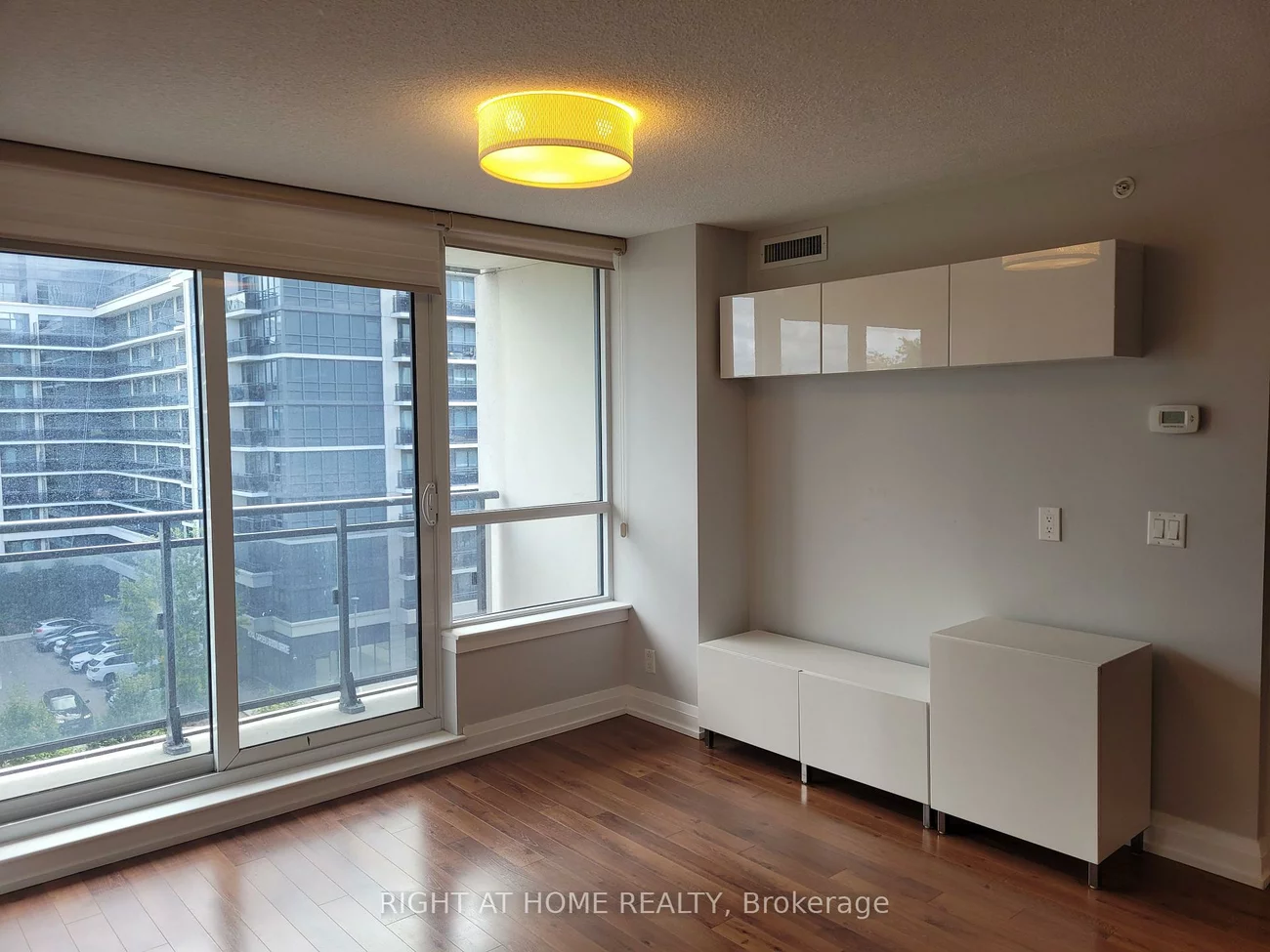 370, Highway 7, Doncrest, Richmond Hill