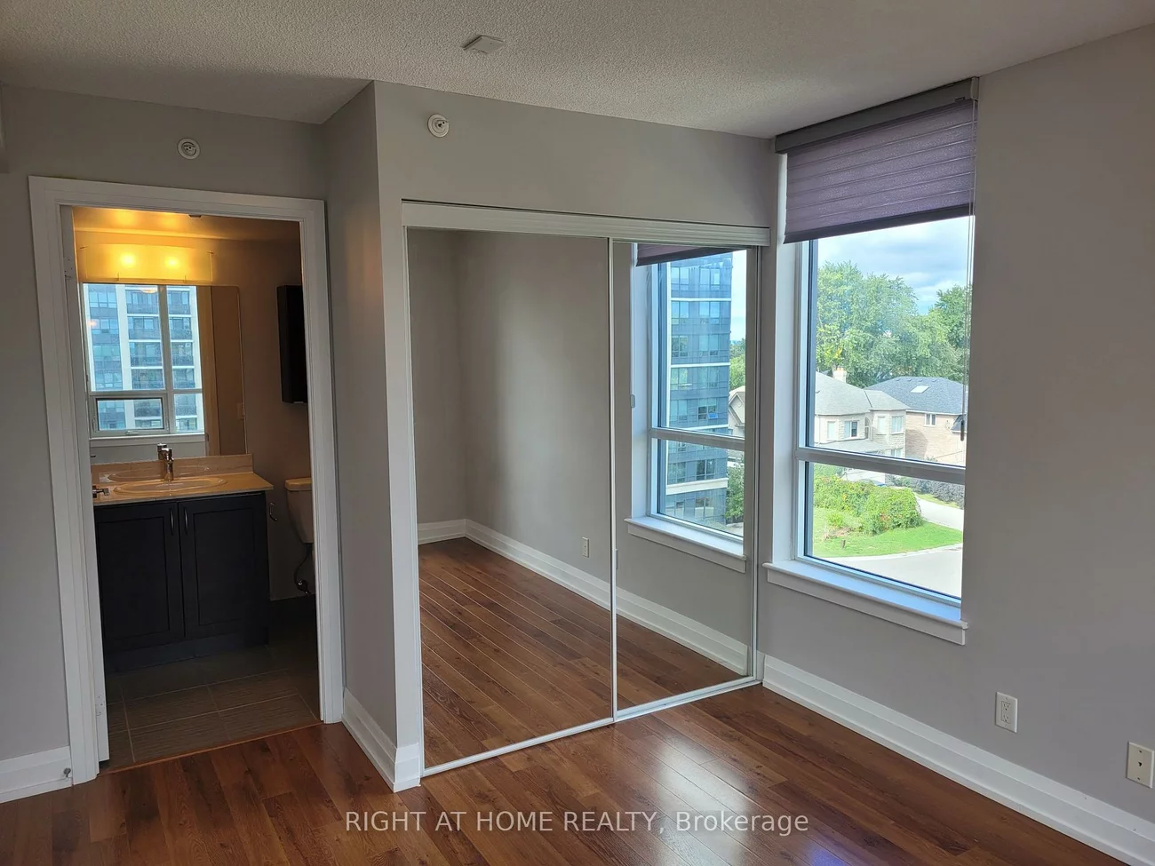 370, Highway 7, Doncrest, Richmond Hill