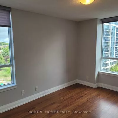 370, Highway 7, Doncrest, Richmond Hill