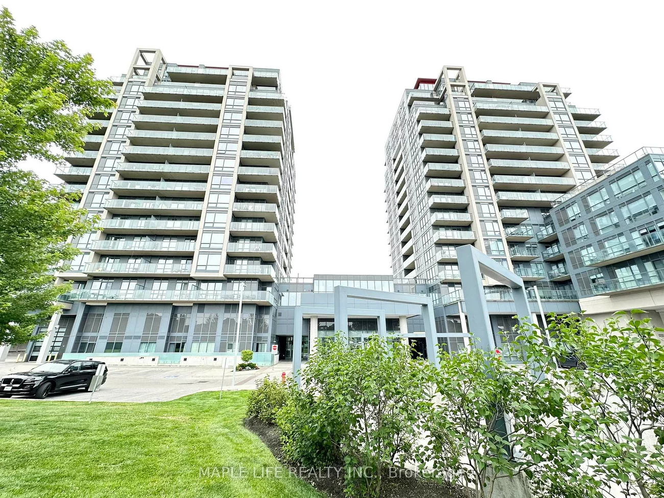 9090, Yonge, South Richvale, Richmond Hill