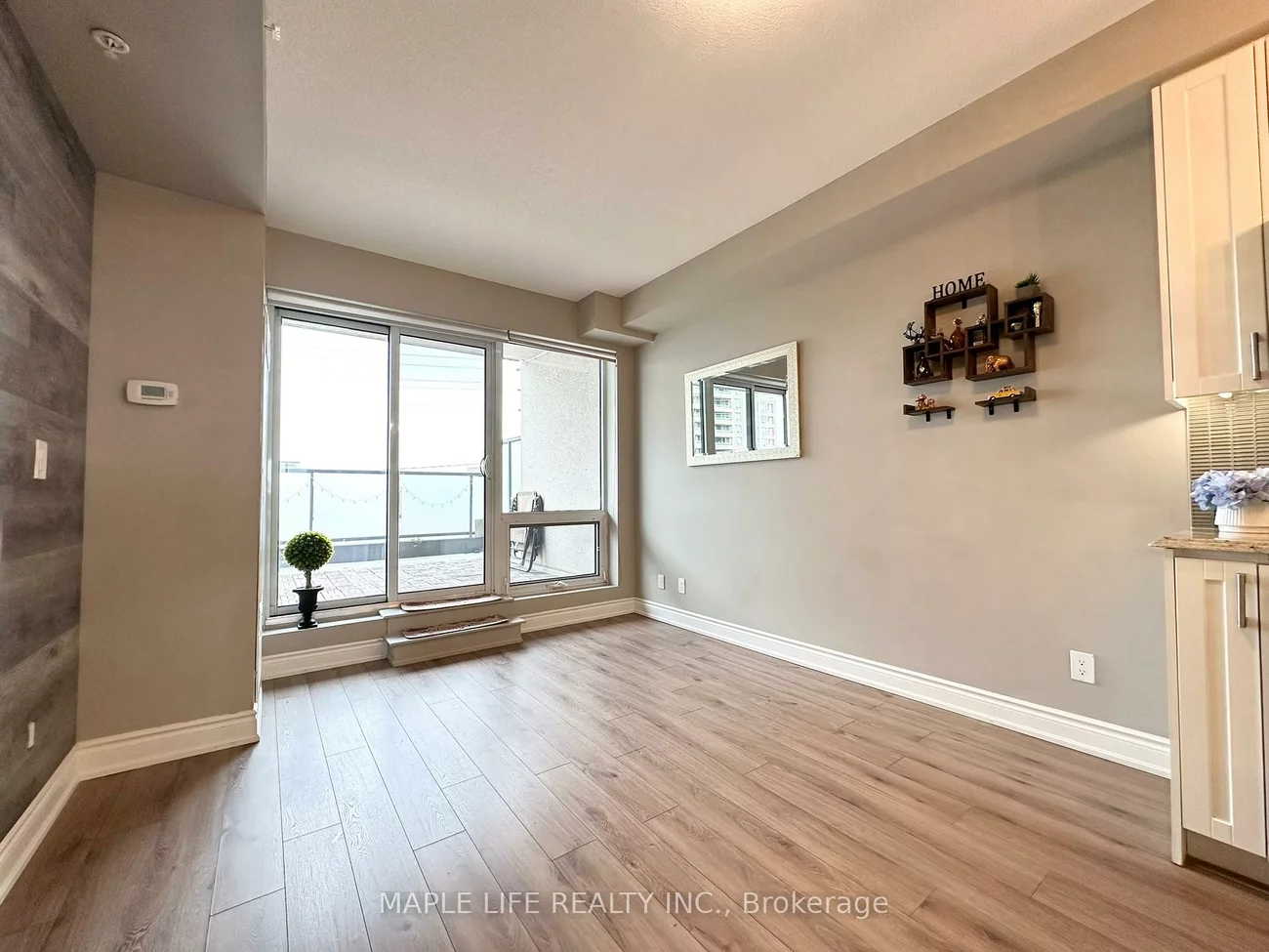 9090, Yonge, South Richvale, Richmond Hill