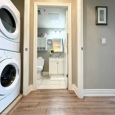 9090, Yonge, South Richvale, Richmond Hill