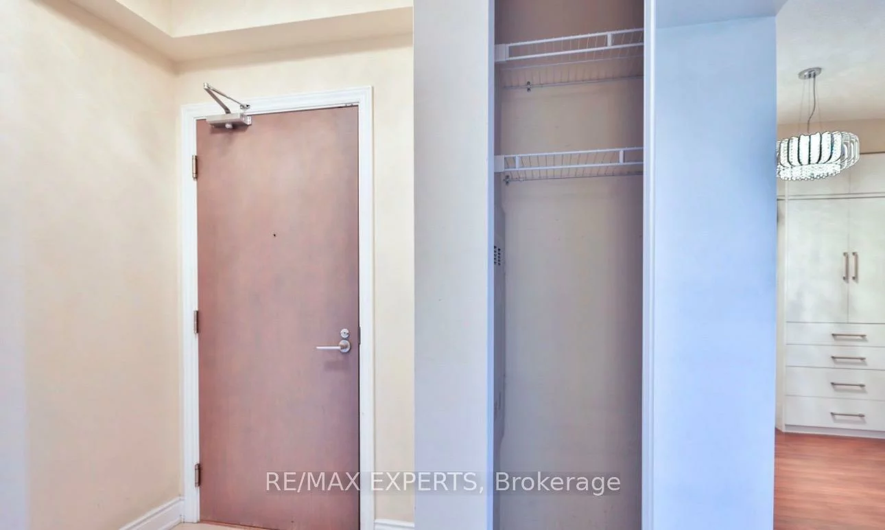 9088, Yonge, South Richvale, Richmond Hill