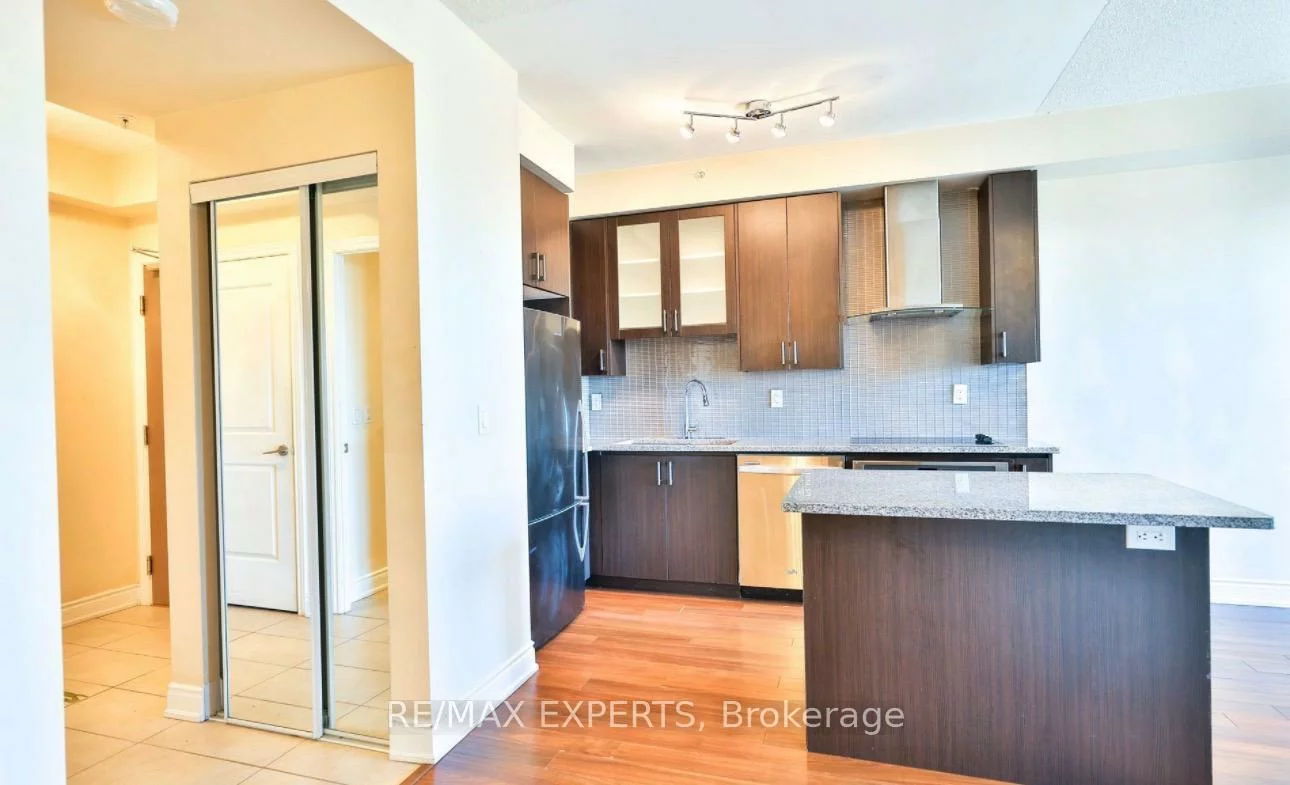 9088, Yonge, South Richvale, Richmond Hill