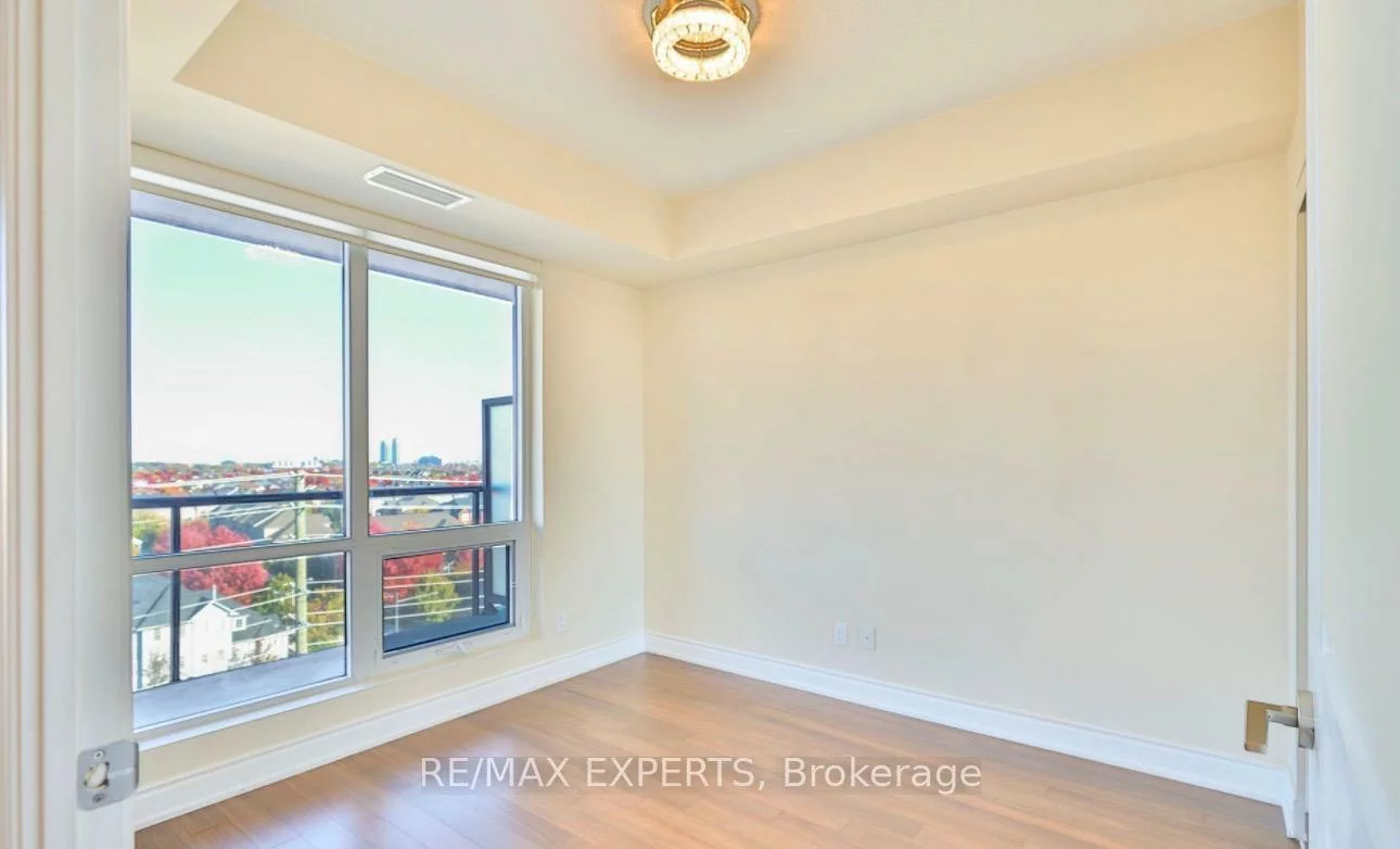 9088, Yonge, South Richvale, Richmond Hill