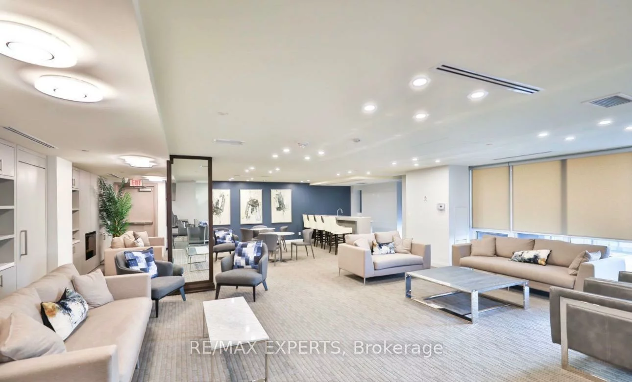 9088, Yonge, South Richvale, Richmond Hill