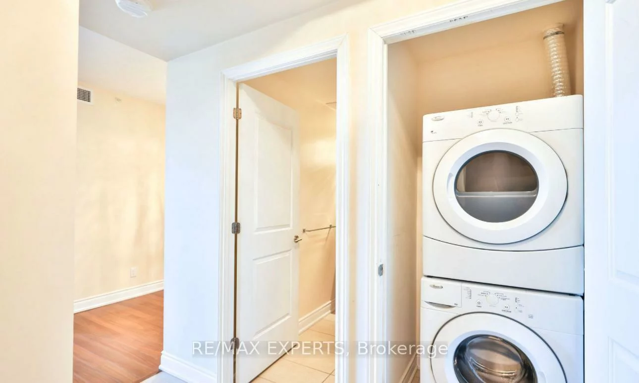 9088, Yonge, South Richvale, Richmond Hill