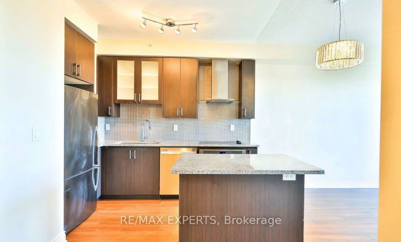 9088, Yonge, South Richvale, Richmond Hill