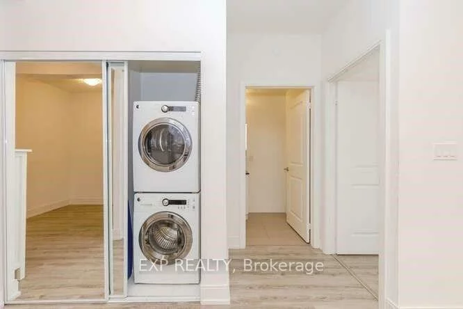 9608, Yonge, North Richvale, Richmond Hill