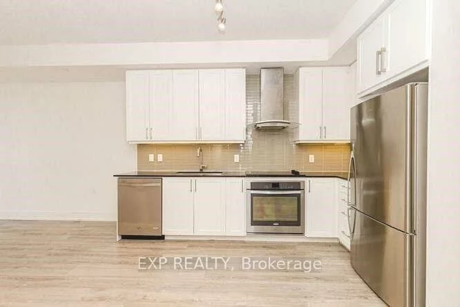 9608, Yonge, North Richvale, Richmond Hill