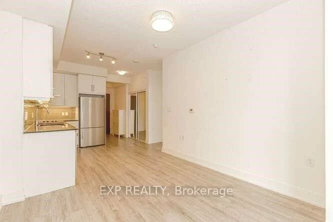 9608, Yonge, North Richvale, Richmond Hill