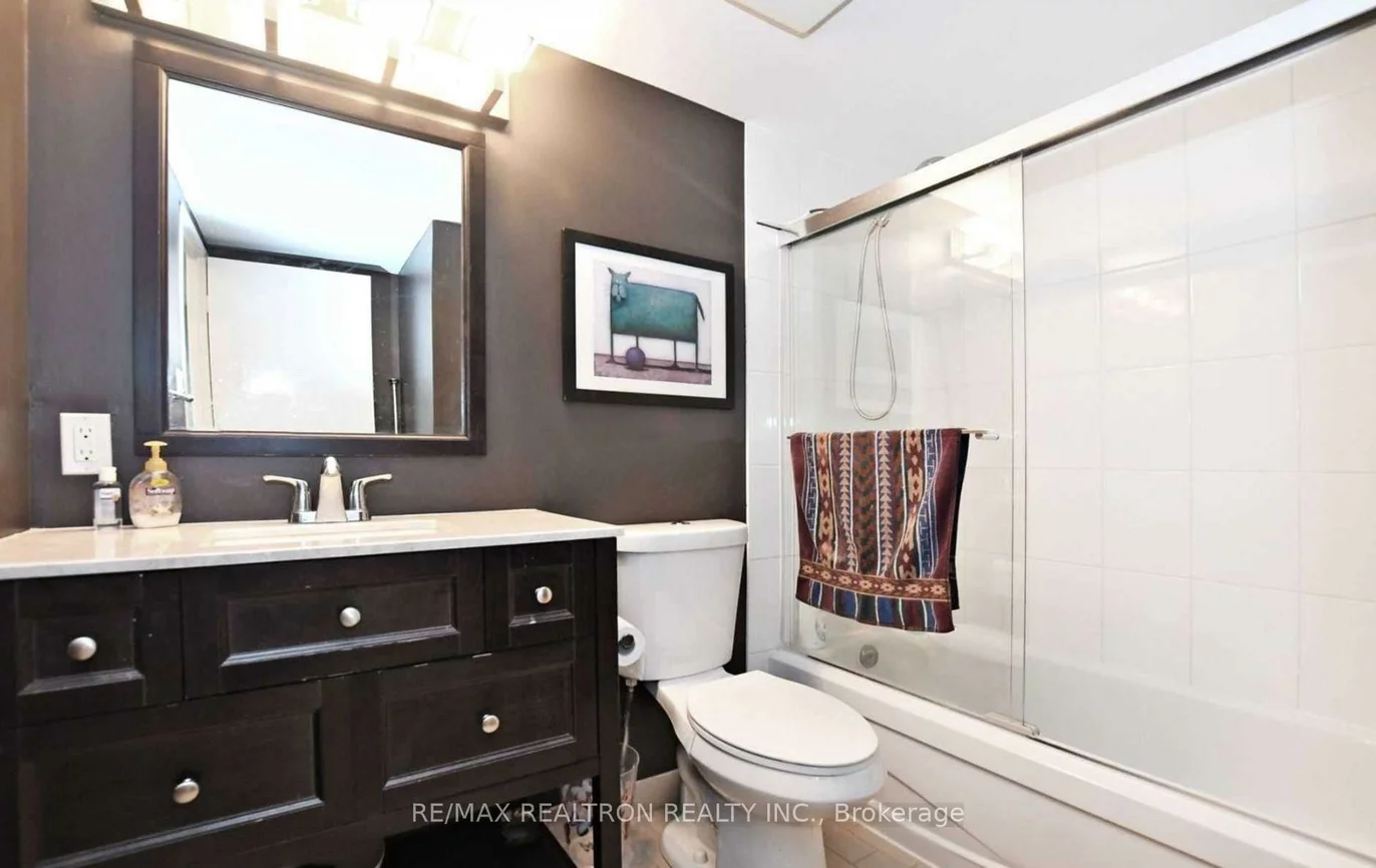 326, Major Mackenzie, Crosby, Richmond Hill