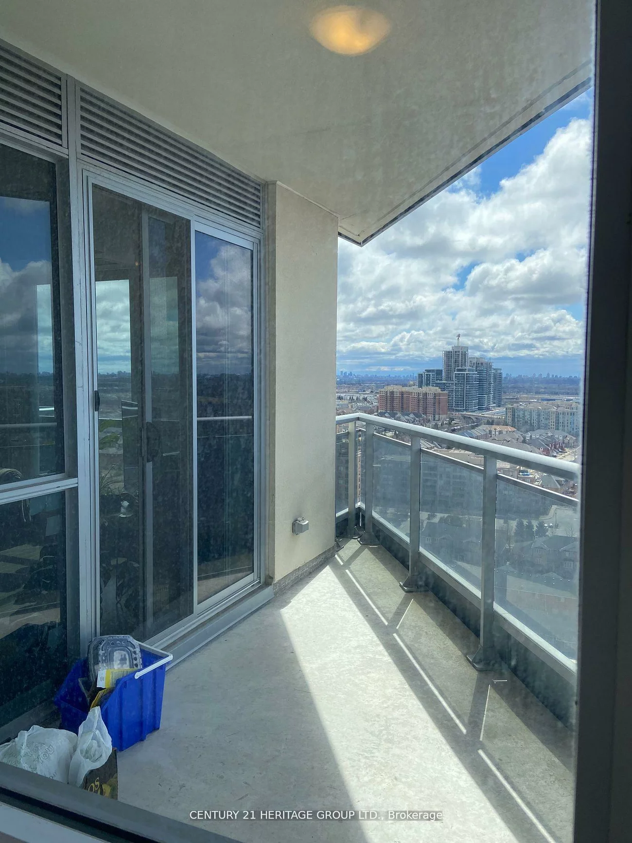 9201, Yonge, Langstaff, Richmond Hill