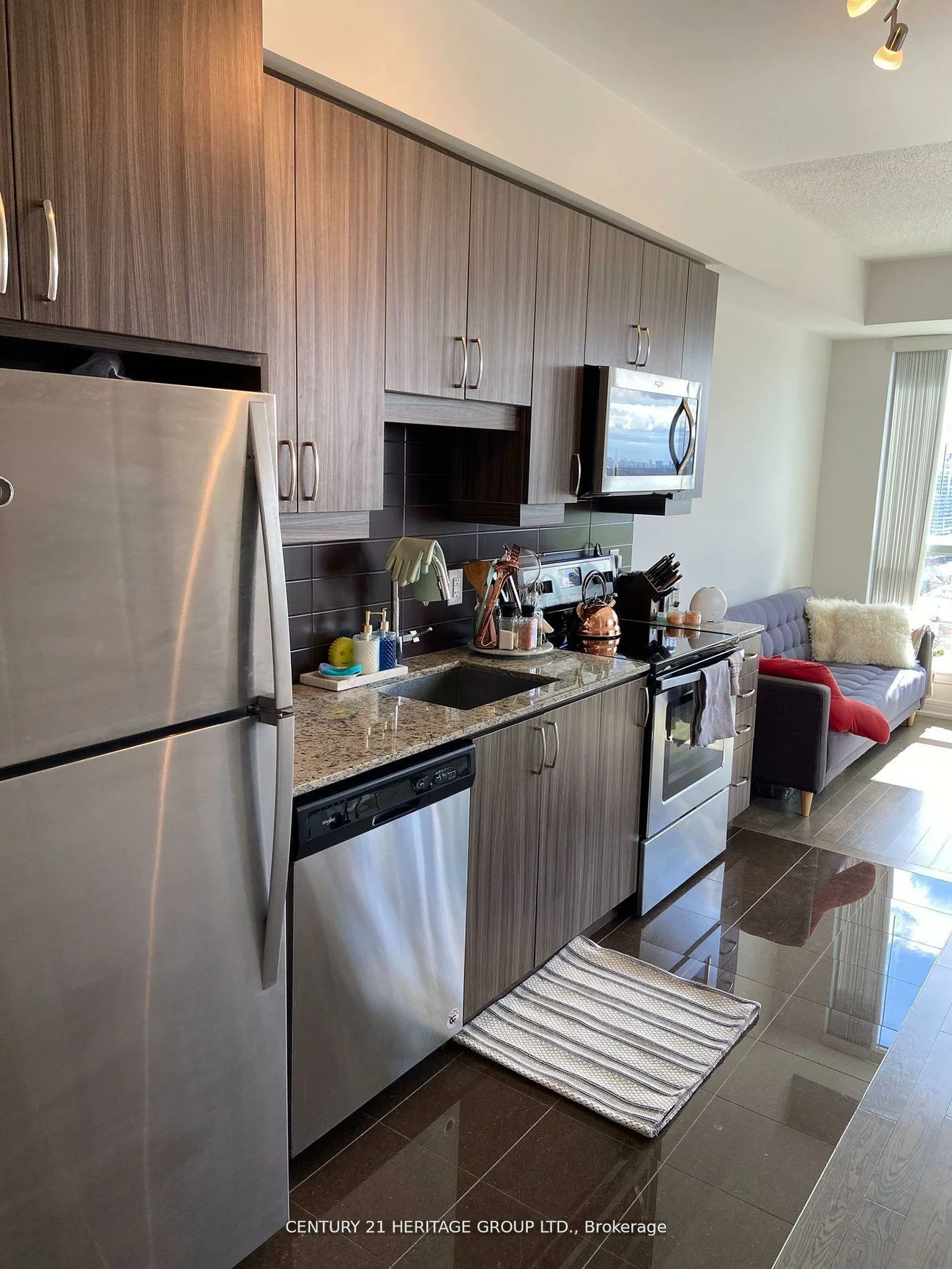 9201, Yonge, Langstaff, Richmond Hill