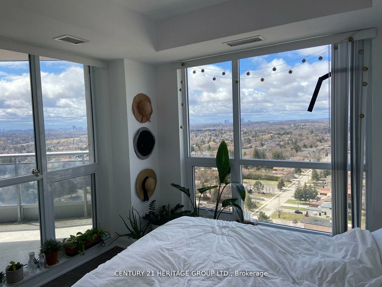 9201, Yonge, Langstaff, Richmond Hill