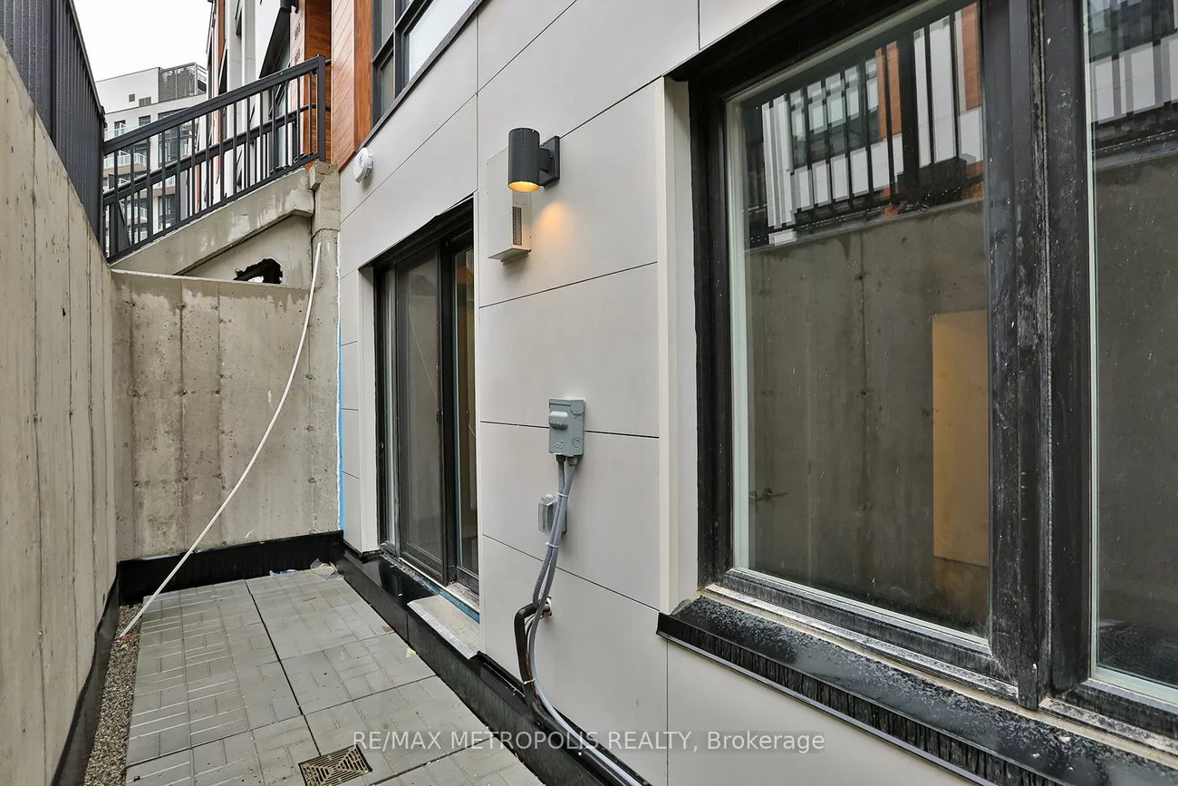 2, Steckley House, Crosby, Richmond Hill