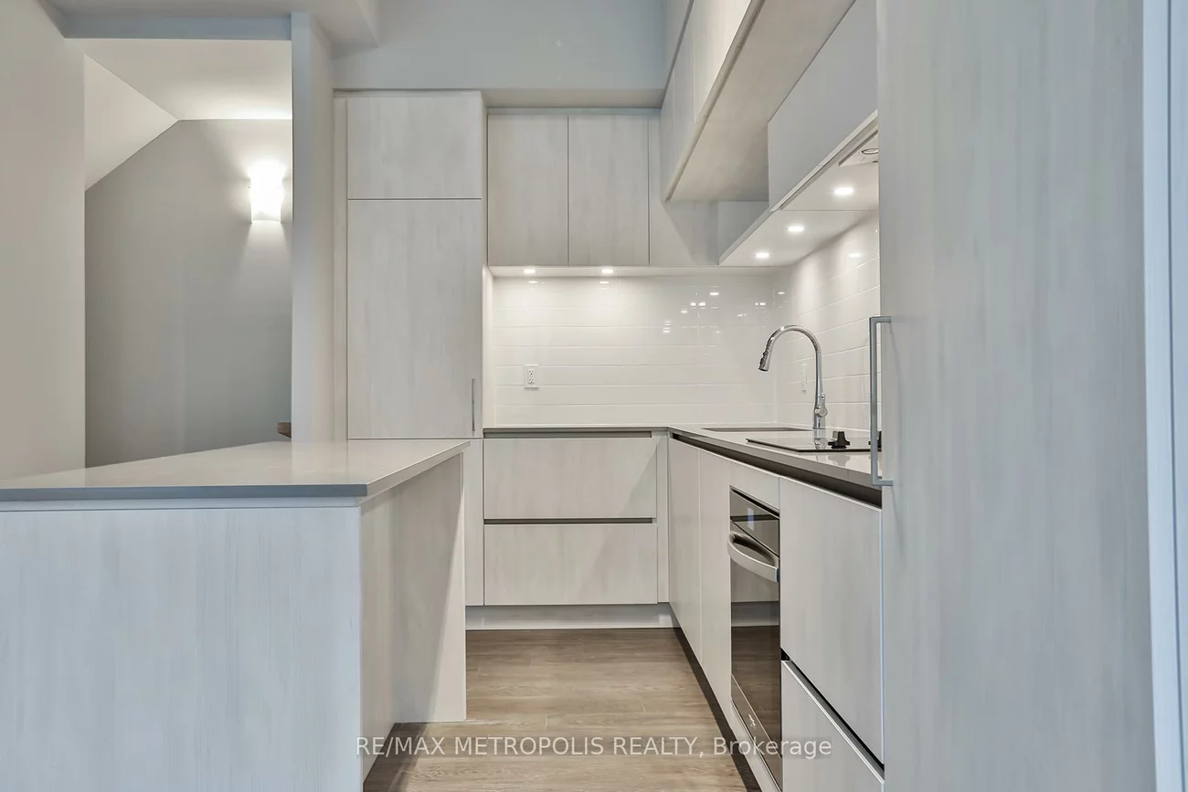 2, Steckley House, Crosby, Richmond Hill