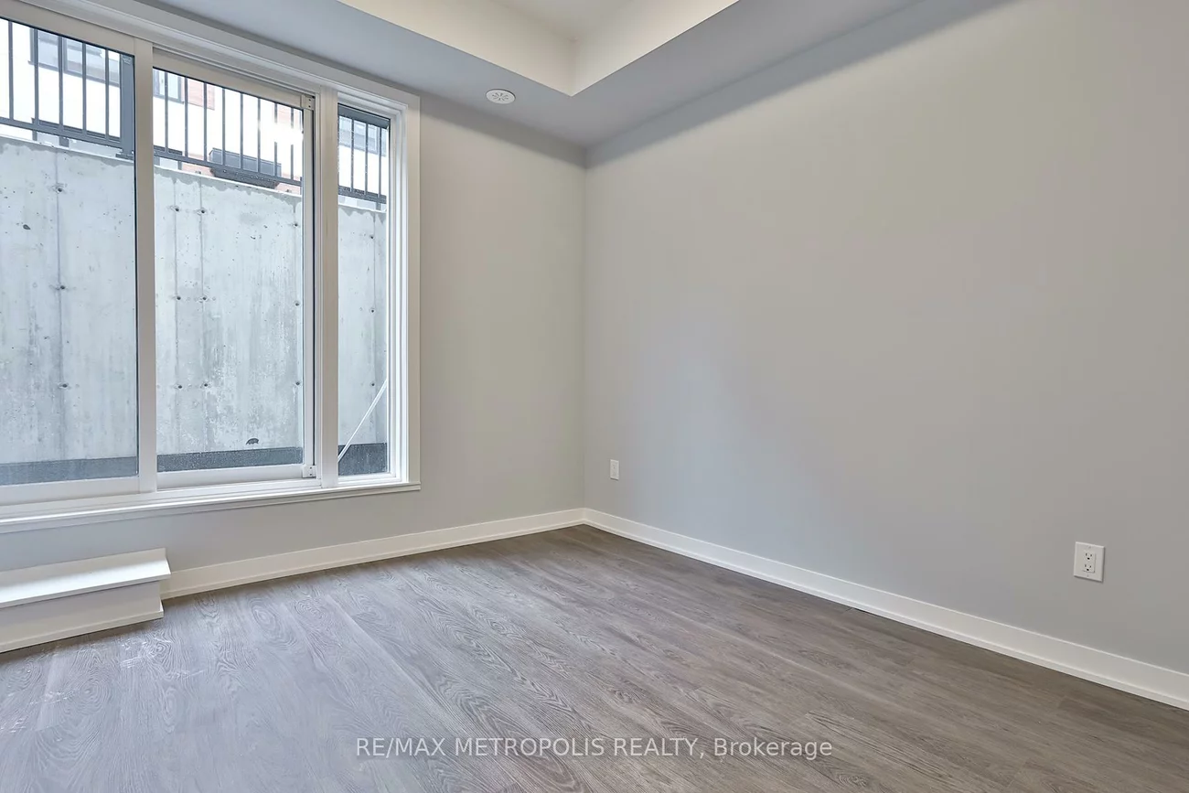 2, Steckley House, Crosby, Richmond Hill