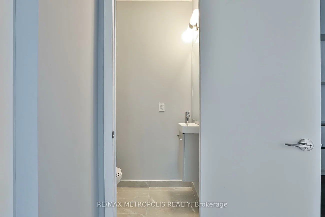 2, Steckley House, Crosby, Richmond Hill