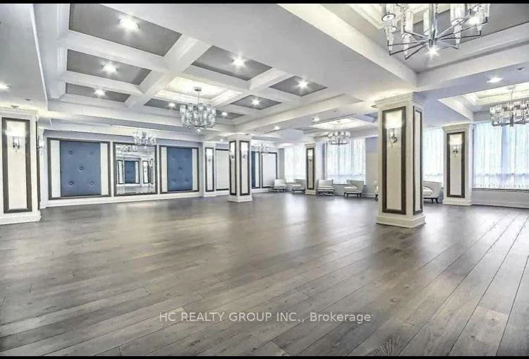 372, Highway 7, Doncrest, Richmond Hill