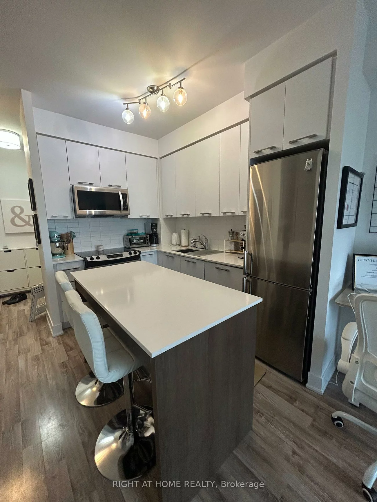 9471, Yonge, Observatory, Richmond Hill