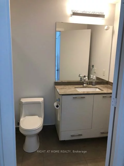 9471, Yonge, Observatory, Richmond Hill