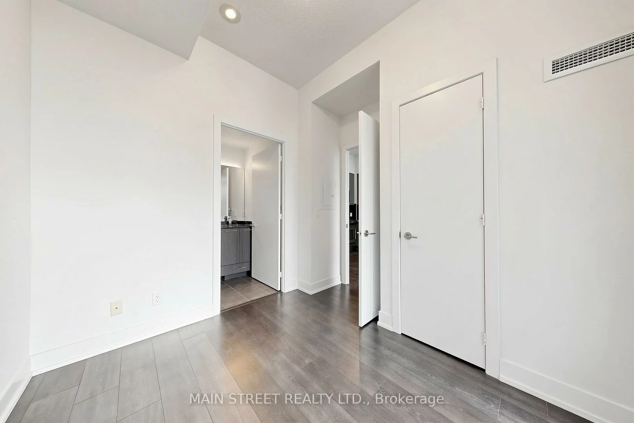 9471, Yonge, Observatory, Richmond Hill