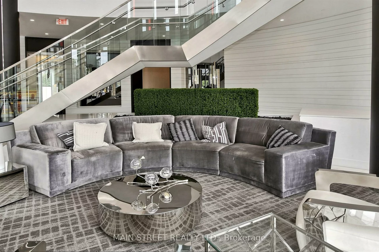 9471, Yonge, Observatory, Richmond Hill