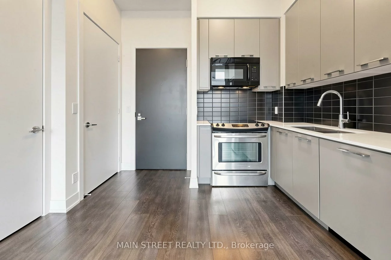 9471, Yonge, Observatory, Richmond Hill