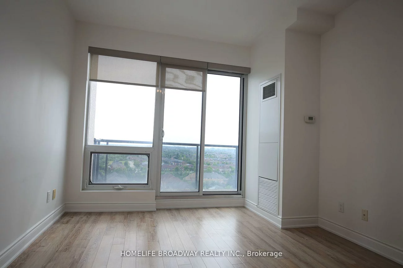 9090, Yonge, South Richvale, Richmond Hill