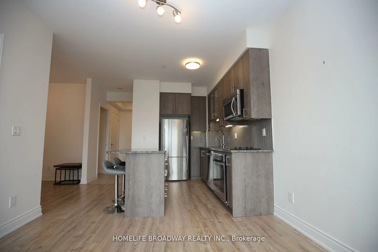 9090, Yonge, South Richvale, Richmond Hill
