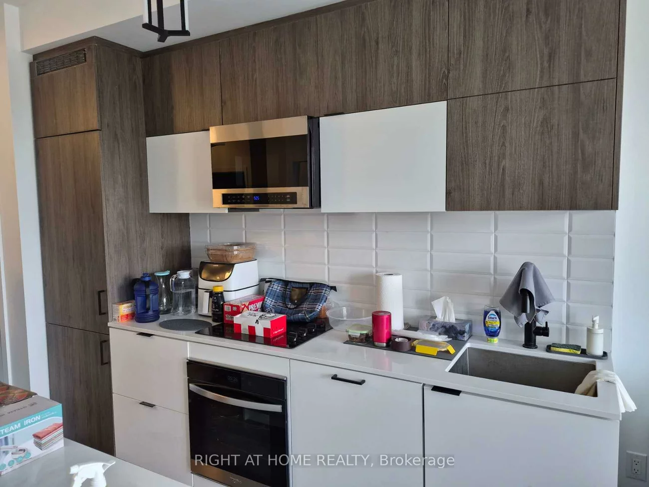 8888, Yonge, South Richvale, Richmond Hill