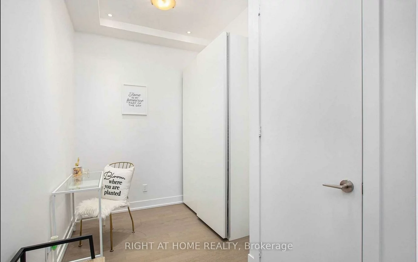 9471, Yonge, Observatory, Richmond Hill