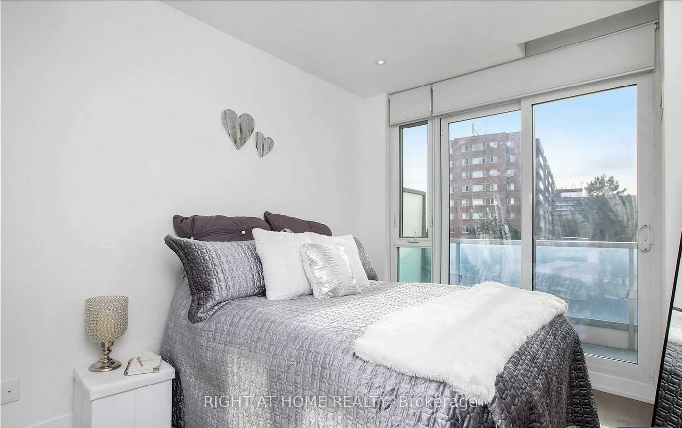 9471, Yonge, Observatory, Richmond Hill